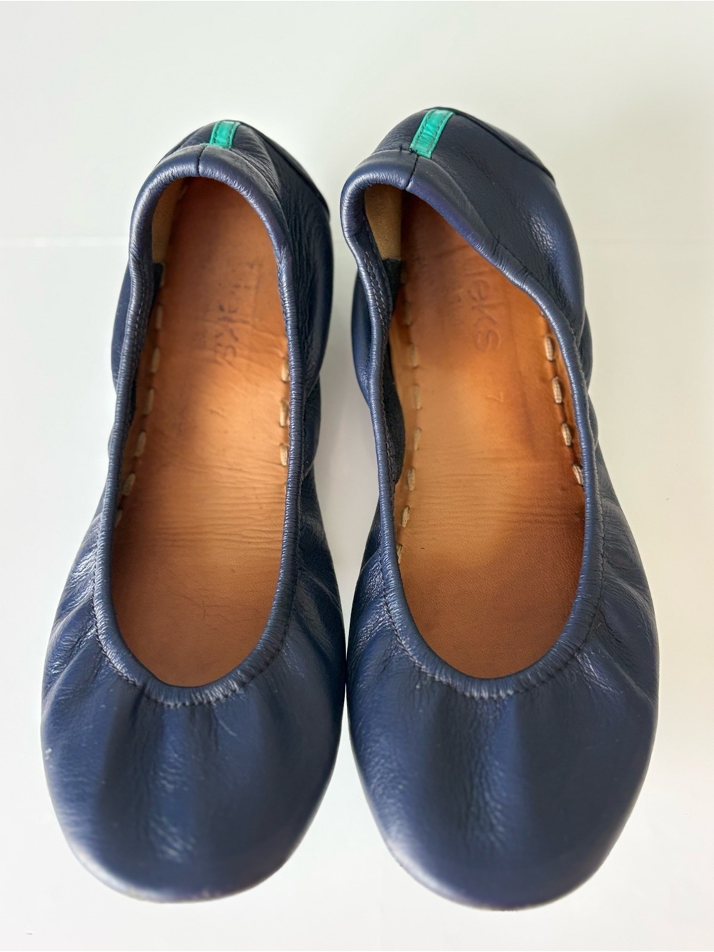 Tieks Navy Blue Leather Ballet Flats Size 7 Foldable Travel Shoes Fair Condition - Picture 2 of 11